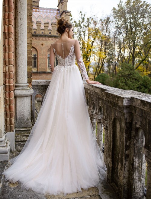 https://elisebride.ro/images/stories/virtuemart/product/VWD_SN_09       (3).jpg